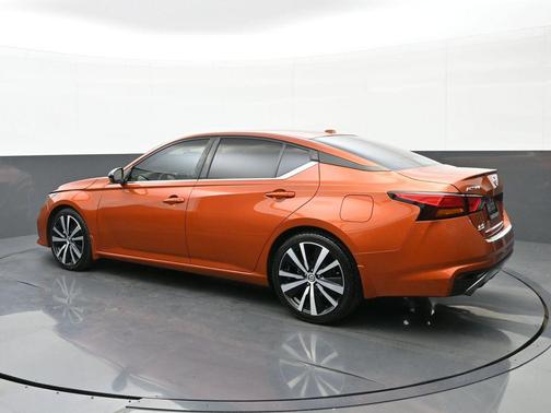 2021 Nissan Altima SR VC-Turbo FWD