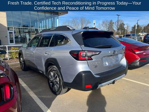 2025 Subaru Outback Touring XT