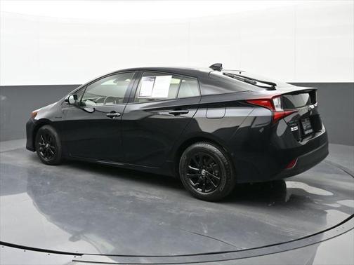 2022 Toyota Prius L
