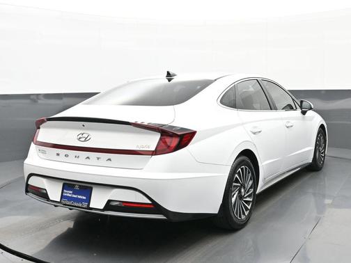 2023 Hyundai SONATA Hybrid SE