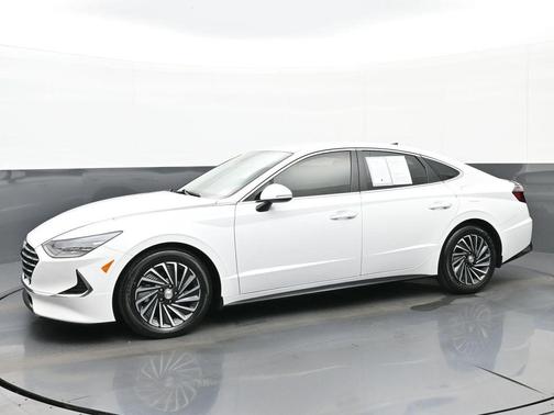 2023 Hyundai SONATA Hybrid SE