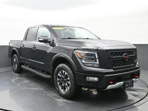 2024 Nissan Titan PRO-4X