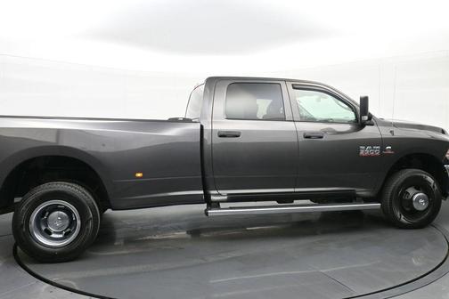 2018 RAM 3500 Tradesman Crew Cab 4x4 8' Box