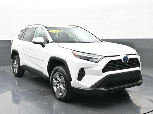 2024 Toyota RAV4 Hybrid LE