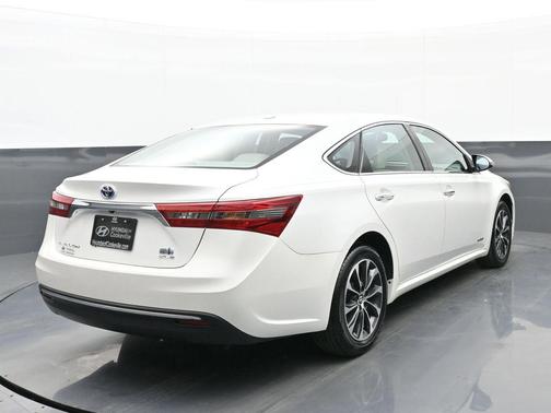 2016 Toyota Avalon Hybrid XLE Premium