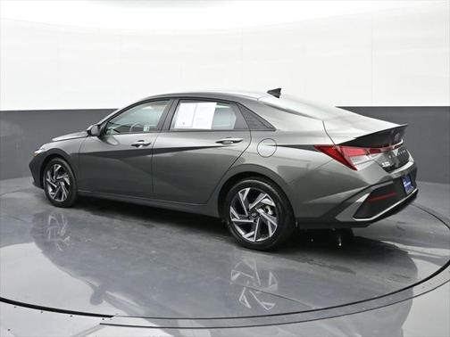 2025 Hyundai ELANTRA Sport