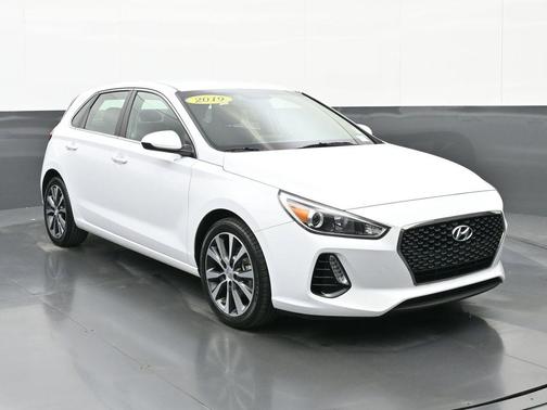 2019 Hyundai Elantra GT Base
