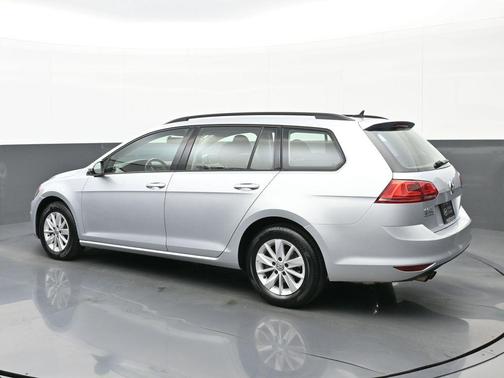 Reflex Silver Metallic 2016 Volkswagen Golf SportWagen TSI S 4-Door