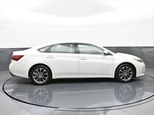 2016 Toyota Avalon XLE Premium