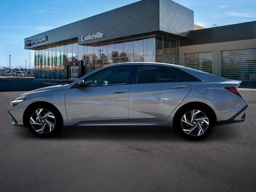2025 Hyundai ELANTRA Sport