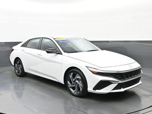 2025 Hyundai ELANTRA Sport