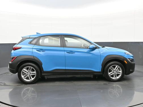 2022 Hyundai KONA SE