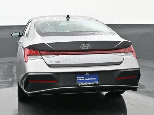 2025 Hyundai ELANTRA SEL