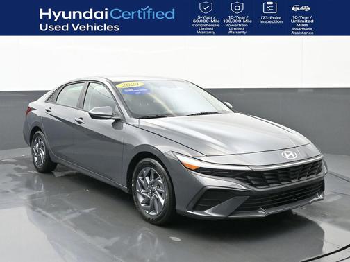 2024 Hyundai ELANTRA SEL