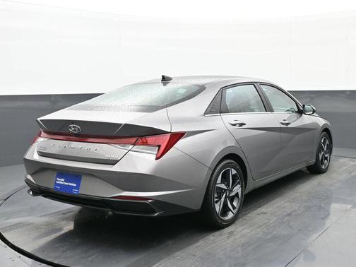 2023 Hyundai ELANTRA HEV Limited