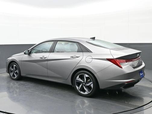 2023 Hyundai ELANTRA HEV Limited