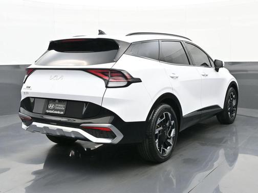 Glacial White Pearl 2024 Kia Sportage SX-Prestige