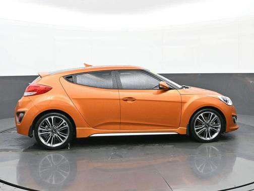 2016 Hyundai Veloster Turbo