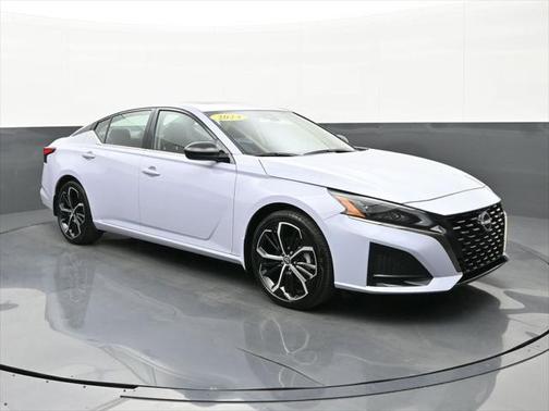 2024 Nissan Altima SR FWD
