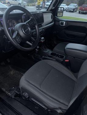 2024 Jeep Wrangler Sport