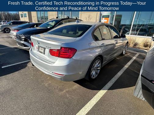 2012 BMW 328 328i
