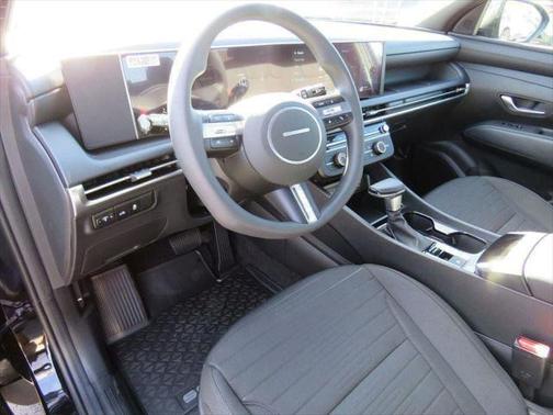 2025 Hyundai SANTA CRUZ SE