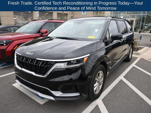 2024 Kia Carnival LX