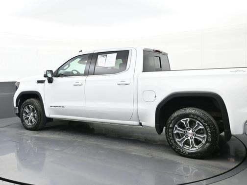 2023 GMC Sierra 1500 SLE