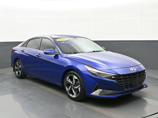 2022 Hyundai ELANTRA Limited