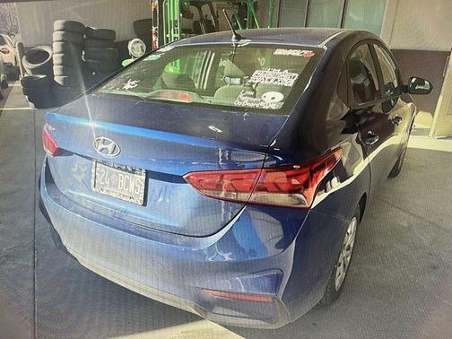 2022 Hyundai Accent SE