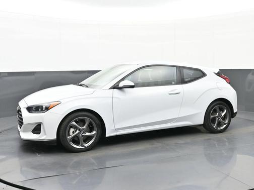 2019 Hyundai Veloster 2