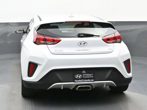 2019 Hyundai Veloster 2
