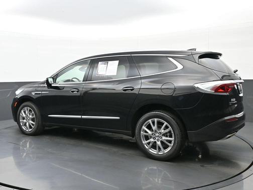 2023 Buick Enclave Essence AWD