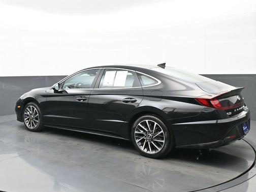 2023 Hyundai SONATA Limited