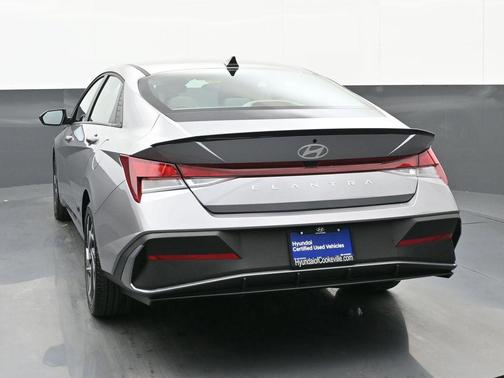 2025 Hyundai ELANTRA Sport