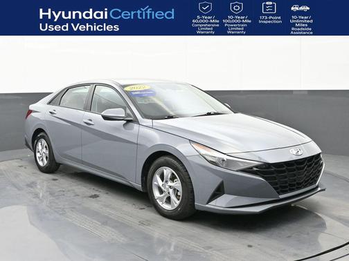 2022 Hyundai ELANTRA SE