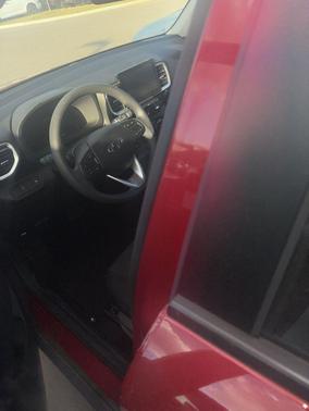 2025 Hyundai VENUE SE