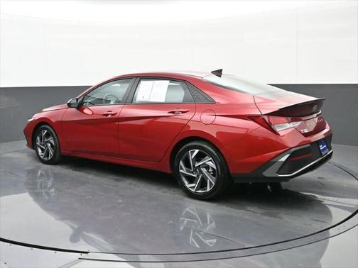 2025 Hyundai ELANTRA Sport