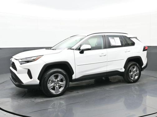 2024 Toyota RAV4 Hybrid LE