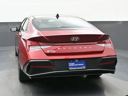 2025 Hyundai ELANTRA SEL