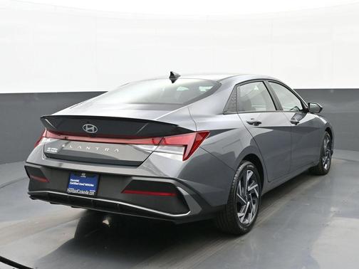 2025 Hyundai ELANTRA Sport