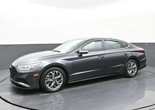 2022 Hyundai SONATA SEL