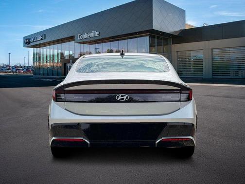 Aero Silver 2026 Hyundai SONATA SEL