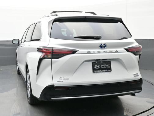2024 Toyota Sienna Limited