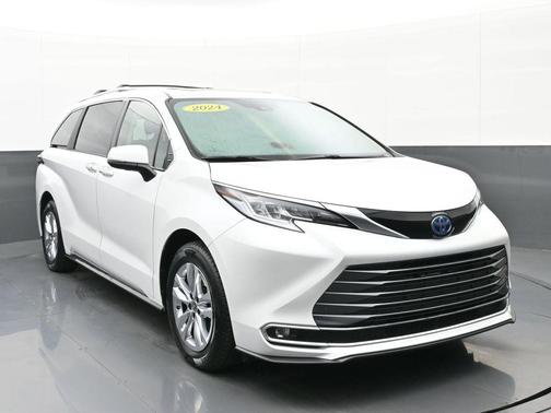 2024 Toyota Sienna Limited