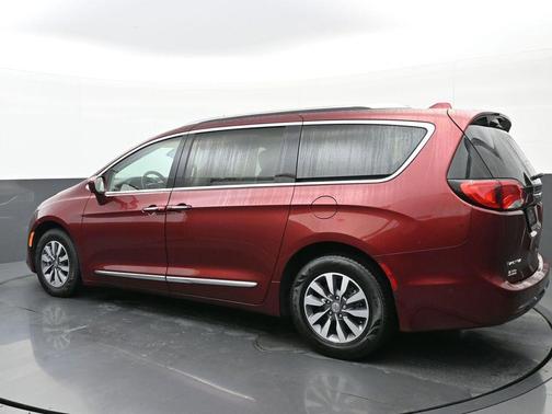 2020 Chrysler Pacifica Touring-L Plus
