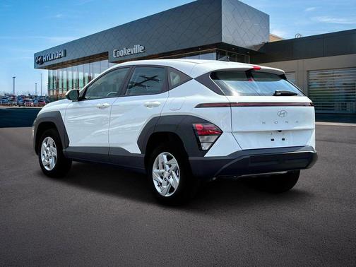 2025 Hyundai KONA SE