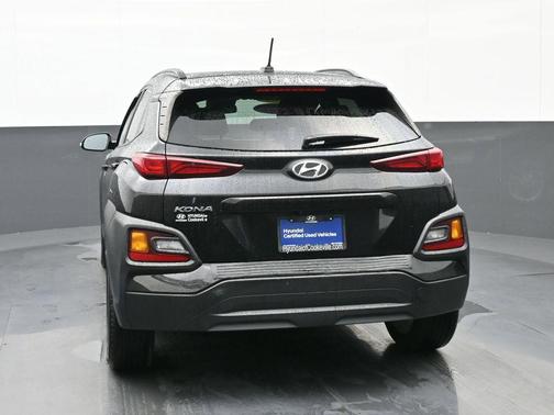 2021 Hyundai KONA SEL