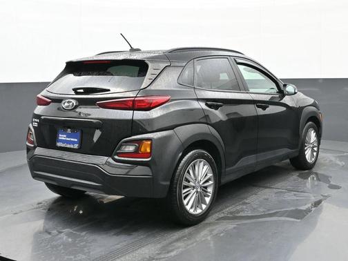 2021 Hyundai KONA SEL