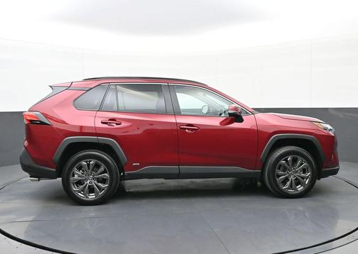 2023 Toyota RAV4 Hybrid XLE Premium